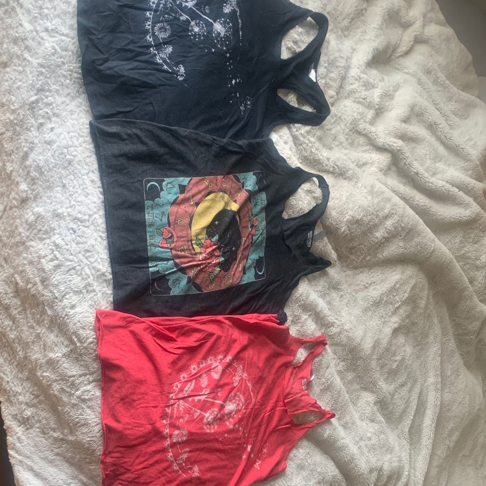 Graphic Tank Tops - Black and Red